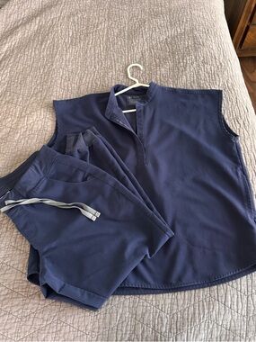 Figs Women's Scrub Set in Navy